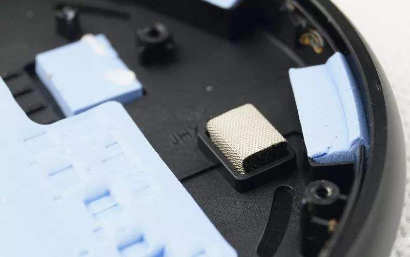 導熱硅膠墊片在無線充電器中的應用方案結構展示 導熱硅膠墊片在無線充電器中的應用方案結構展示